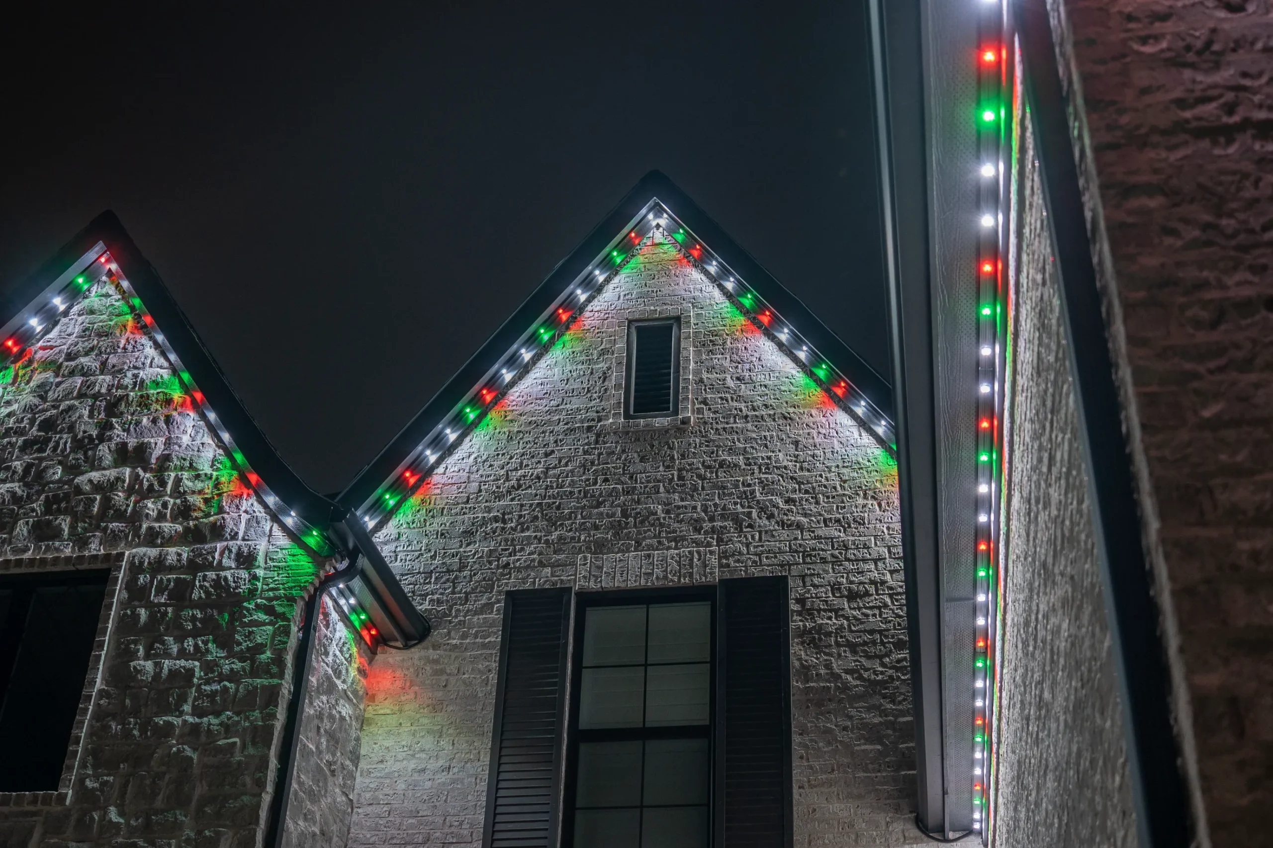 Holiday lighting installation 6